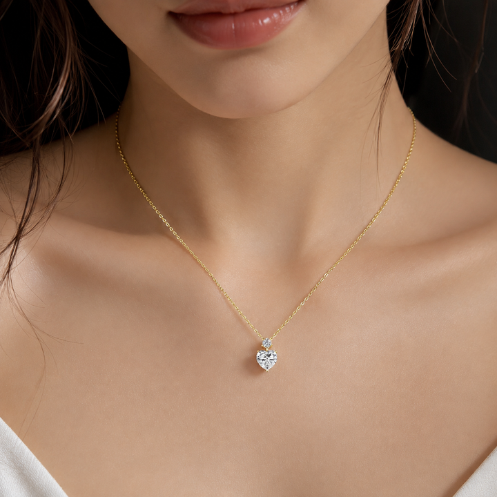 Étoile du Cœur™ – 14K Gold Filled 2 Carat Heart Moissanite Pendant Necklace - Timeless Romance in Everyday Luxury