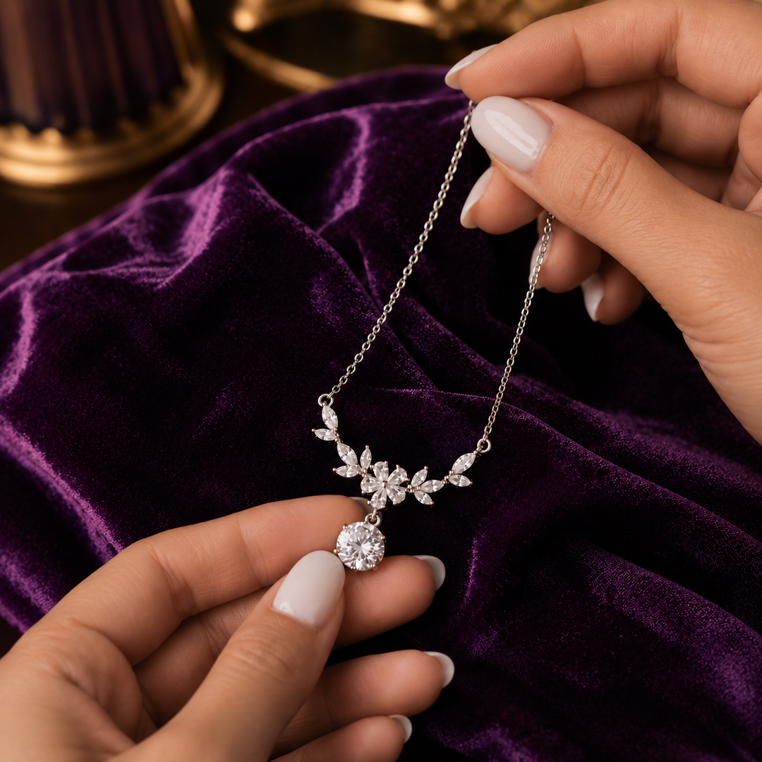 🌸 Silver Blossom™ — A 999 Fine Silver &amp; Zircon Necklace