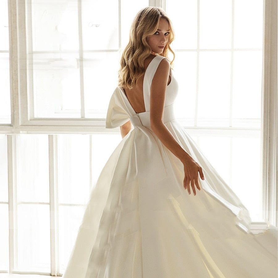 ASHLEY<br>Elegant A-Line Satin V-neck Backless Big Back Bow Sleeveless Illusion Bridal Dress