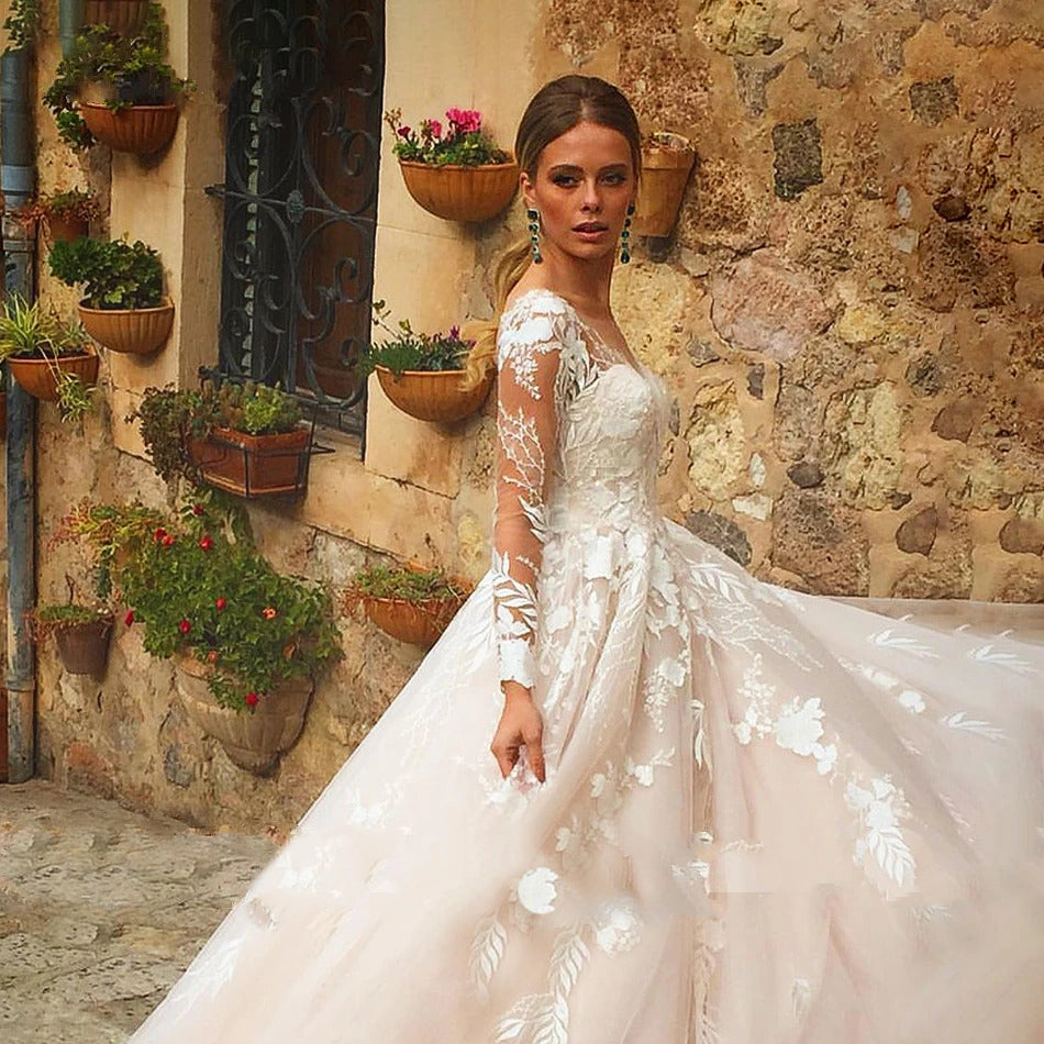 ADA<br>V-neck Appliqué Tulle Illusion Backless Long Sleeve Wedding Gown
