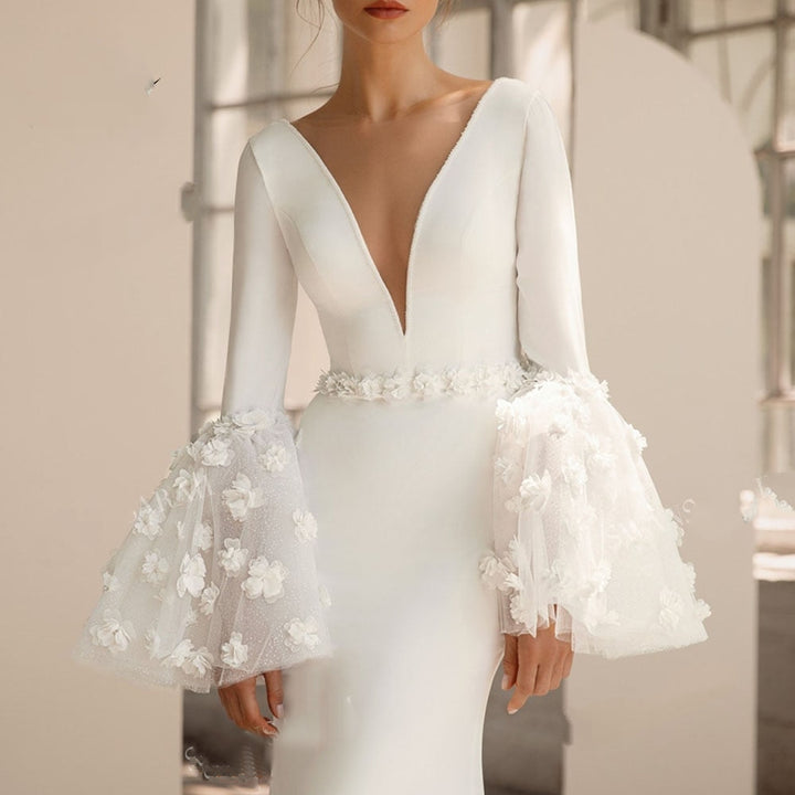 CLAIRE<br>Elegant Long Sleeve Satin V-neck Appliqué Mermaid Bridal Gown