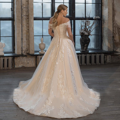 EMMA<br>Plus Size Charming Off-the-Shoulder Beaded Sweetheart Neckline A-Line Appliqué Lace-Up Bridal Gown