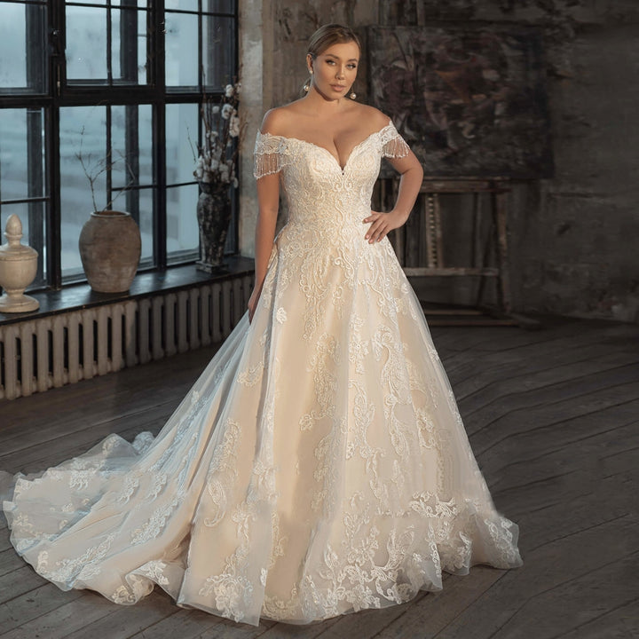 EMMA<br>Plus Size Charming Off-the-Shoulder Beaded Sweetheart Neckline A-Line Appliqué Lace-Up Bridal Gown