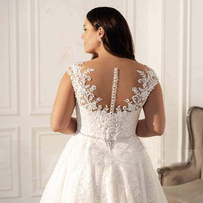 Plus Size Classic Off-the-Shoulder A-Line Beaded Appliqué Sleeveless Lace-Up Wedding Dress