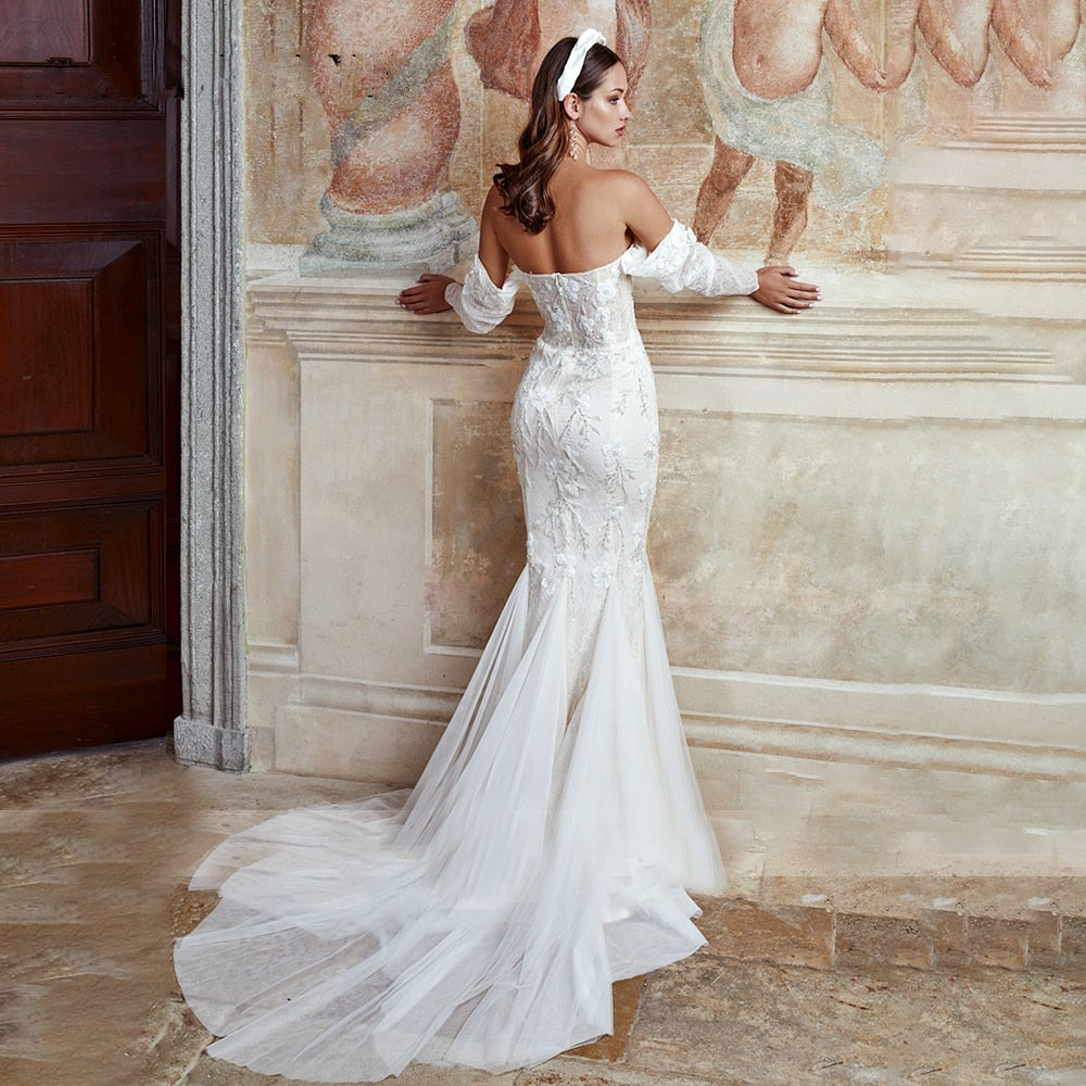 LORENNA<br>Mermaid Shape With Detachable Puff Sleeves Sweetheart Neckline Noble Lace Appliqué Bridal Gown