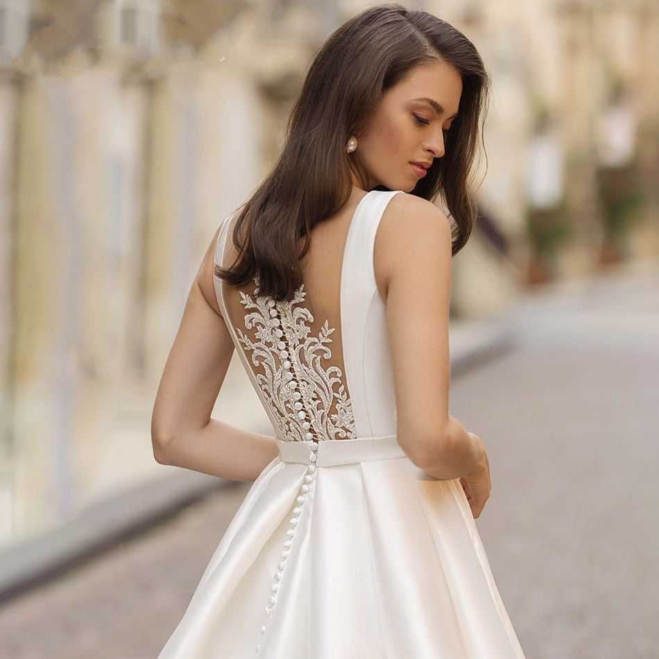 ROWENA<br>Elegant Scoop Neck Beaded Appliqué Button-up Satin Bridal Gown