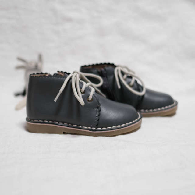 LITTLE WONDERER IN GRAY<br>Genuine Leather Hand-Made Children's Shoes