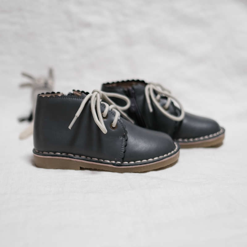 LITTLE WONDERER IN GRAY<br>Genuine Leather Hand-Made Children&